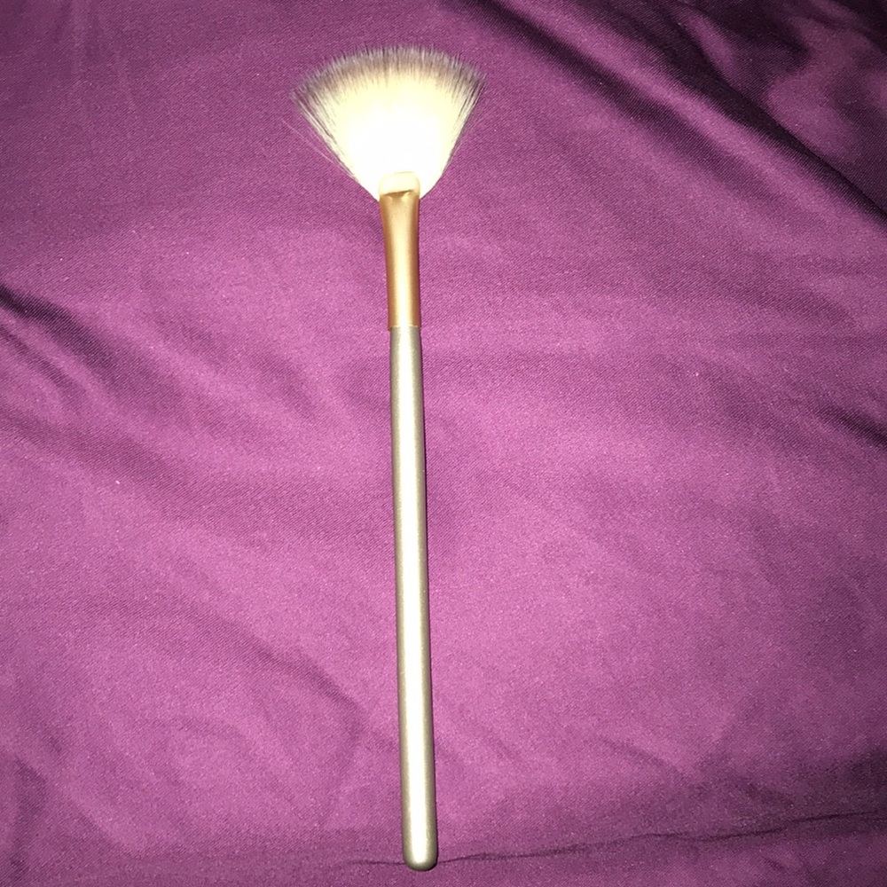 Unused HIGHLIGHTER BRUSH